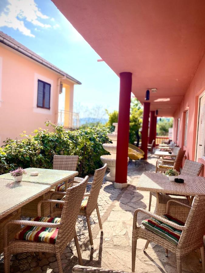 Ðenovići Vila Duricic 300M Od Mora酒店 外观 照片